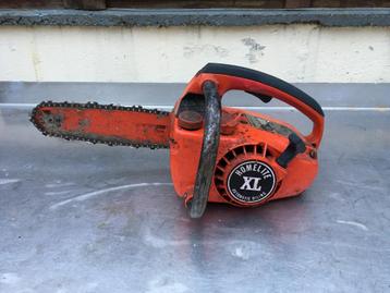 Petite élagueuse à une main Homelite XL, Enlèvement, Utilisé