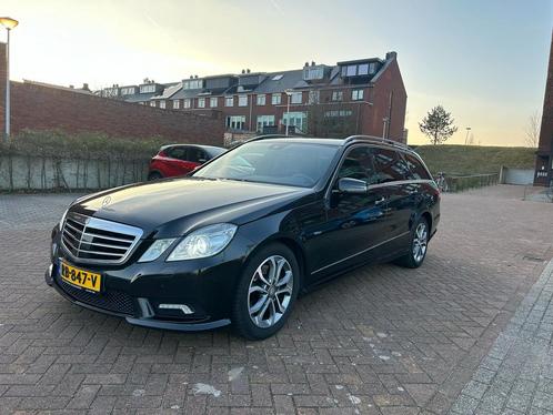 Mercedes E Klasse e220 AMG pakket diesel, Auto's, Mercedes-Benz, Particulier, Trekhaak, Diesel, Ophalen