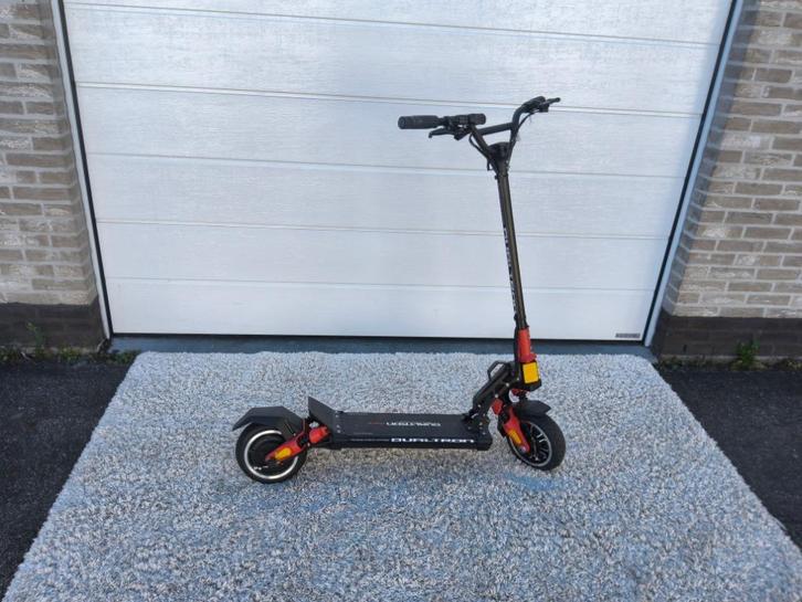Dualtron Mini Red edition. 17,5 ah 52v, Fietsen en Brommers, Steps, Nieuw, Elektrische step (E-scooter), Ophalen of Verzenden