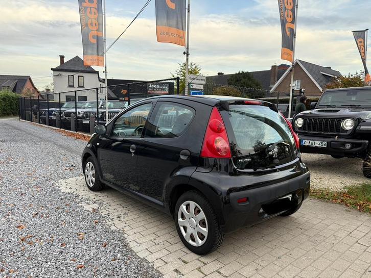 PEUGEOT 107 1.0i BENZINE BLANCO GEKEURD VVK 2010 5 DEURS ✅, Auto's, Peugeot, Bedrijf, Te koop, Airbags, Mistlampen, Radio, Startonderbreker