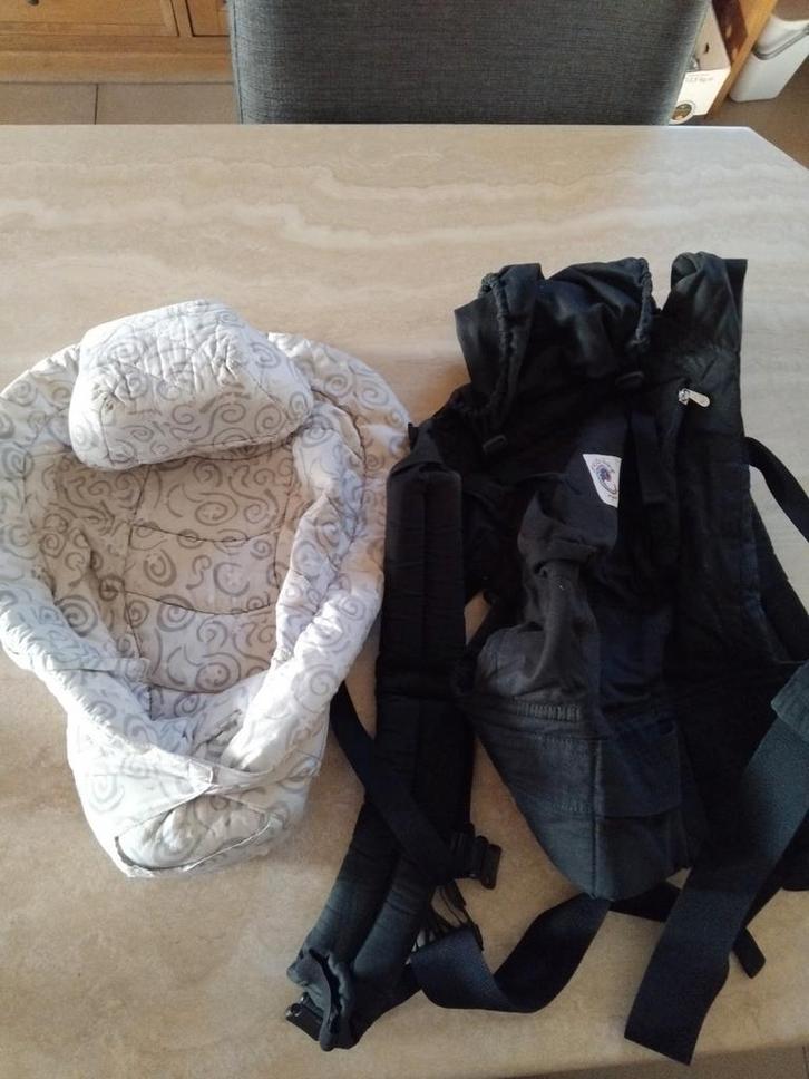 GRAAG HANDEN VRIJ EN BABY KORTBIJ kussen  voor kleine baby, Kinderen en Baby's, Babydragers en Draagdoeken, Draagzak, Ophalen