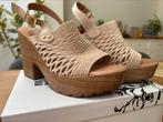 Beige sandalen met hak maat 38, Ophalen, Beige, Sandalen of Muiltjes, Zo goed als nieuw
