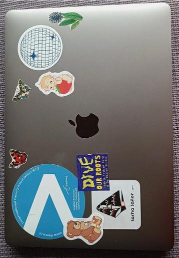 Apple MacBook Pro 2020–13" beschikbaar voor biedingen