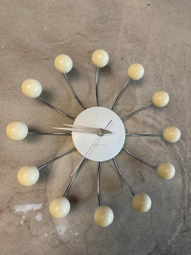 Horloge Karlsson boule, Ophalen of Verzenden, Gebruikt, Analoog, Wandklok