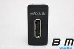 Aansluitstuk externe media VW Golf 7 5G0035222A, Auto diversen, Autoradio's, Gebruikt