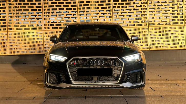 Audi RS3 Daza, Autos, Audi, Particulier, RS3, Caméra de recul, Essence, Euro 6, Berline, 5 portes, Automatique, Noir, Noir, Cuir et Alcantara
