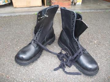 paire de bottines militaires ABL neuves pointure 42  beschikbaar voor biedingen