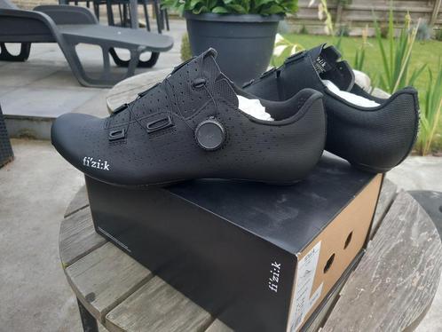 Fizik Tempo Decos Carbon 43 ( nieuw ), Vélos & Vélomoteurs, Accessoires vélo | Vêtements de cyclisme, Neuf, Chaussures, Enlèvement ou Envoi