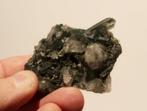 KWARTS met CHLORIET uit Pakistan, Ophalen of Verzenden, Mineraal