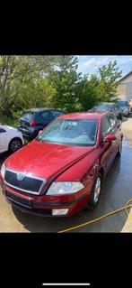 SKODA OCTAVIA AUTOMATISCHE 1.6CC BENZINE+HUYNDAI MATRIX, Automaat, 4 deurs, 1600 cc, Bedrijf