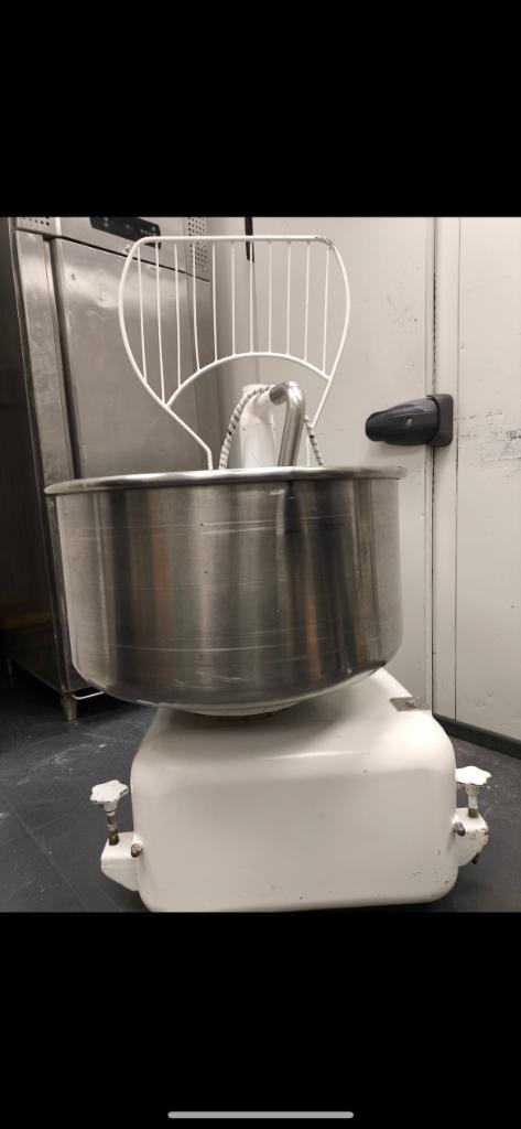 deegkneder Kemper inhoud 60kg bloem, Zakelijke goederen, Horeca | Keukenapparatuur, Bakkerij en Slagerij, Gebruikt, Ophalen
