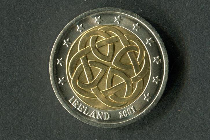 Ierland 2 euro proof Keltische zeldzame munt uit 2001, Postzegels en Munten, Munten | Europa | Euromunten, Setje, 2 euro, Ierland