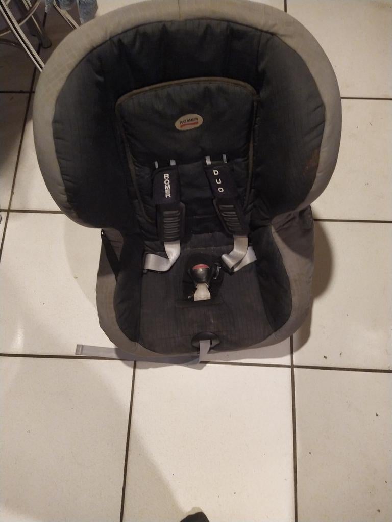 siège enfant pour la voiture, Enlèvement, Comme neuf