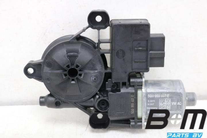 Raammotor linksachter Seat Ateca 5Q0959407E, Auto-onderdelen, Interieur en Bekleding, Gebruikt