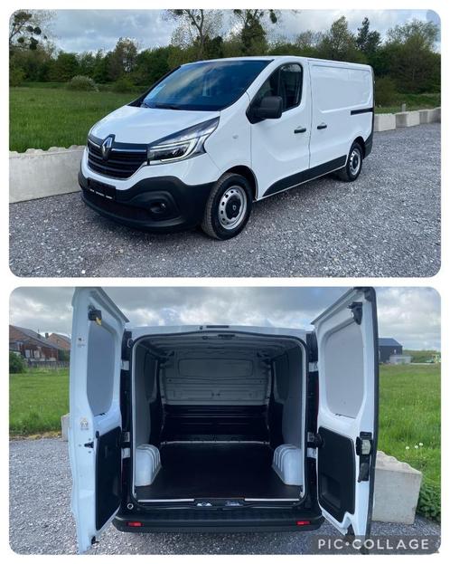 Renault Trafic 2.0Dci 120CH **Double porte latéral**, Auto's, Bestelwagens en Lichte vracht, Bedrijf, Te koop, Achteruitrijcamera