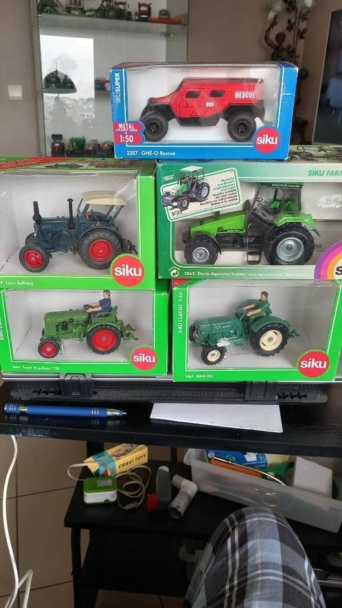 lot 4 tracteurs 1/32 1 ghe-o rescue 2307, Hobby & Loisirs créatifs, Voitures miniatures | 1:32, Comme neuf, Tracteur et Agriculture