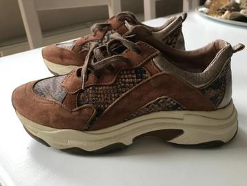 Kickers femme beschikbaar voor biedingen