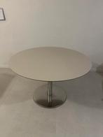 Table design (120 cm) - Pedrali, 100 à 150 cm, Quatre personnes, Métal, Rond
