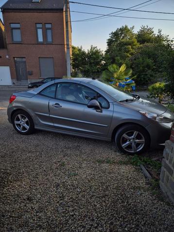 Peugeot 207cc 138 000km, Autos, Peugeot, Achat, Entreprise, Cabriolet, Boîte manuelle