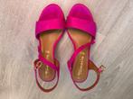Fuchsia lila muiltjes met hak maat 38 Tamaris, Kleding | Dames, Tamaris, Schoenen met lage hakken, Ophalen of Verzenden, Zo goed als nieuw