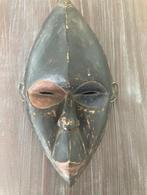 afrikaans masker, Verzenden
