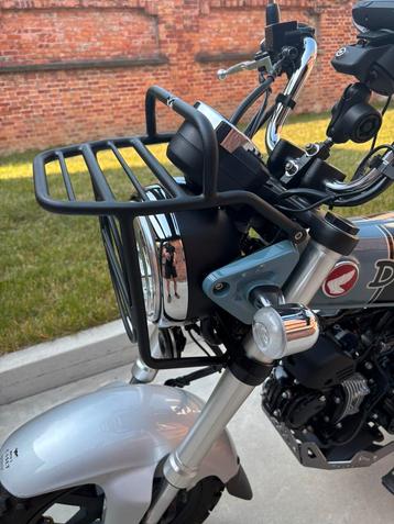 Als nieuw rek voor Dax ST125 beschikbaar voor biedingen