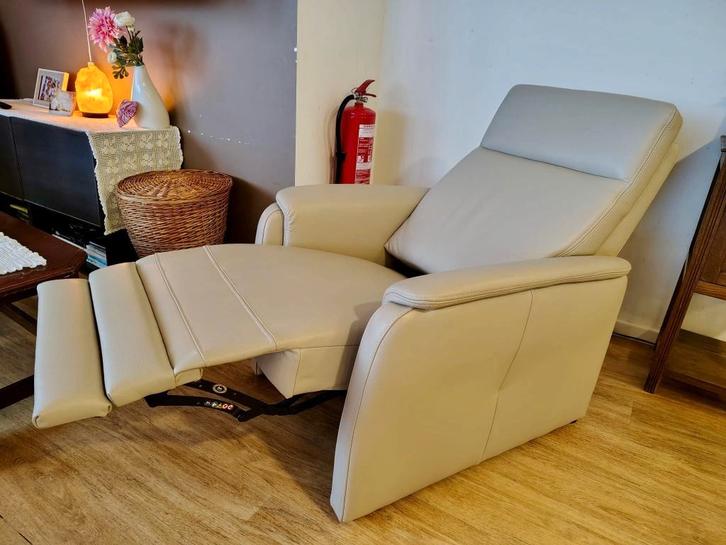 Eenzit relax fauteuil, Huis en Inrichting, Zetels | Zetels, Zo goed als nieuw, Rechte bank, Eenpersoons, Minder dan 150 cm, 75 tot 100 cm