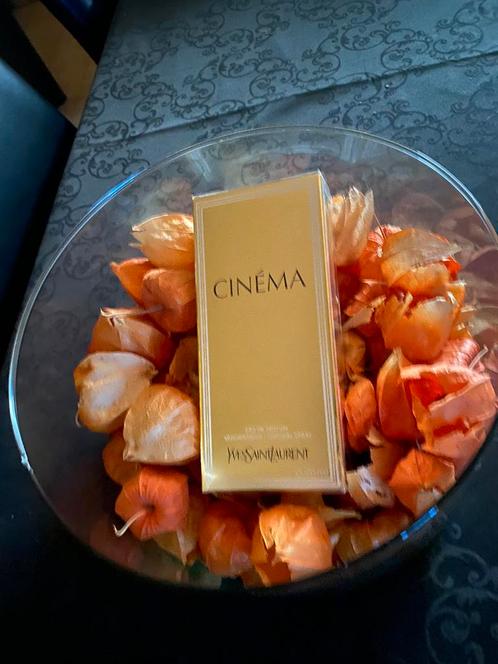 Cinema yves saint laurent eau de parfum 90ml vintage!!, Handtassen en Accessoires, Uiterlijk | Parfum, Ophalen of Verzenden