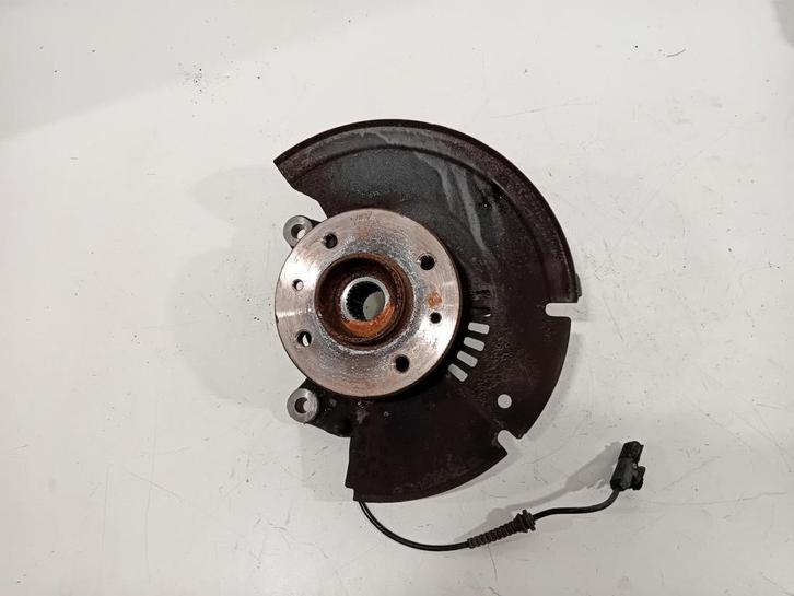 WIELNAAF LINKS VOOR Renault Clio V (RJAB) (01-2019/-), Auto-onderdelen, Remmen en Aandrijving, Renault, Gebruikt
