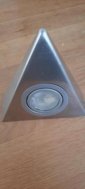 Keuken verlichting aluminium. beschikbaar voor biedingen