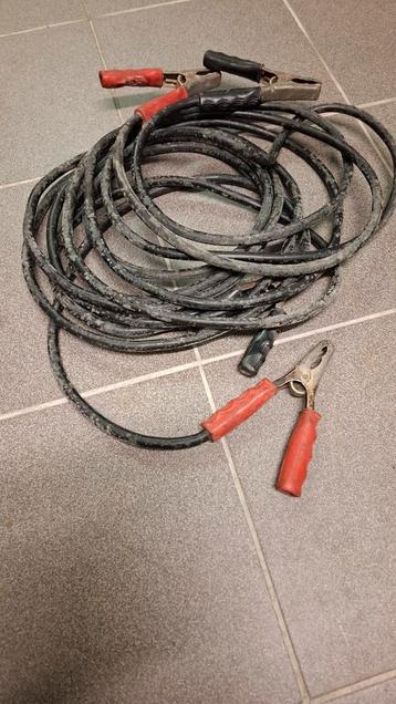 Startkabels + batery lader beschikbaar voor biedingen