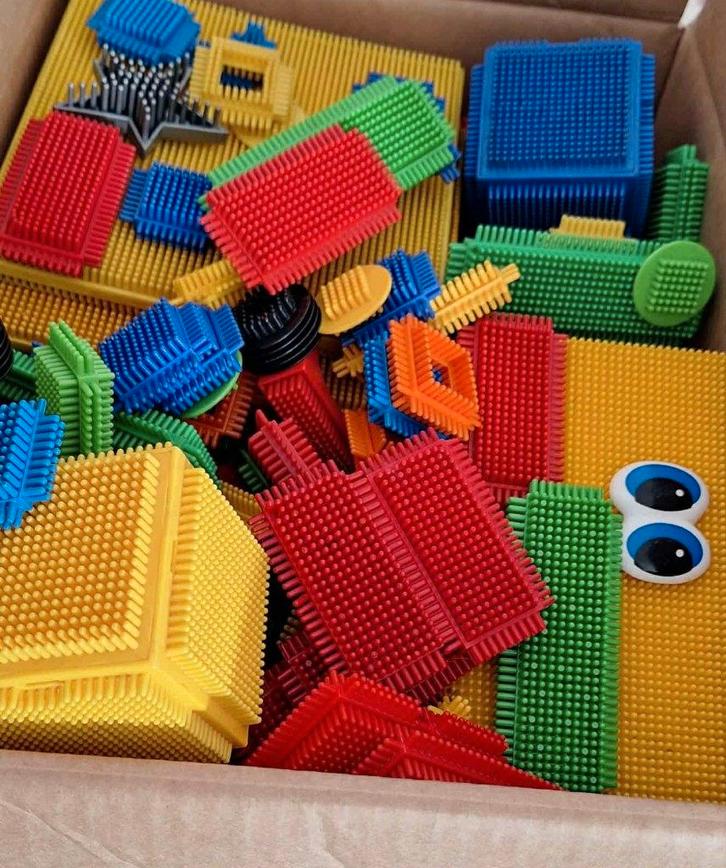 Noppers grote doos, Enfants & Bébés, Jouets | Blocs de construction, Utilisé, Nopper, Enlèvement ou Envoi