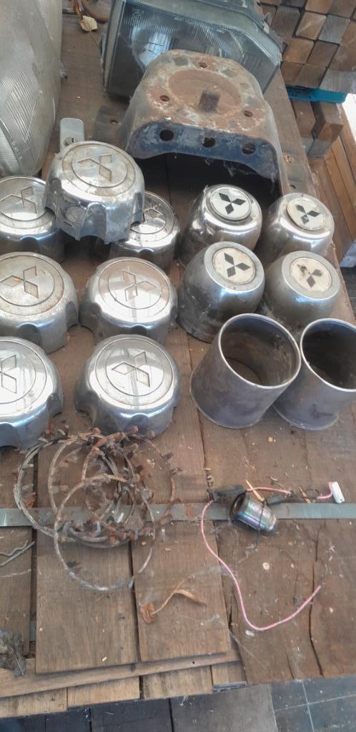 Onderdelen + terreinbanden pajero 2, Auto-onderdelen, Banden en Velgen, Banden en Velgen, All Season, 15 inch, Terreinwagen, Ophalen