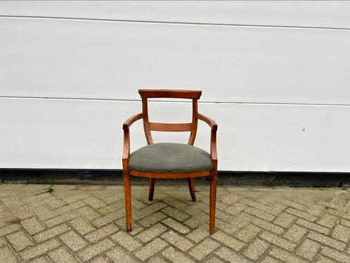 Antieke Armstoel, Antiek en Kunst, Antiek | Meubels | Stoelen en Sofa's, Ophalen