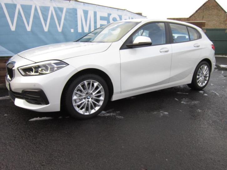 BMW 116i PROF NAVI + CARPLAY + TREKHAAK + KOPLAMP LED, Auto's, BMW, Bedrijf, Te koop, 1 Reeks, ABS, Airbags, Airconditioning, Alarm