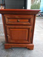 Table de nuit, Maison & Meubles, Chambre à coucher | Tables de chevet, Enlèvement, Bois