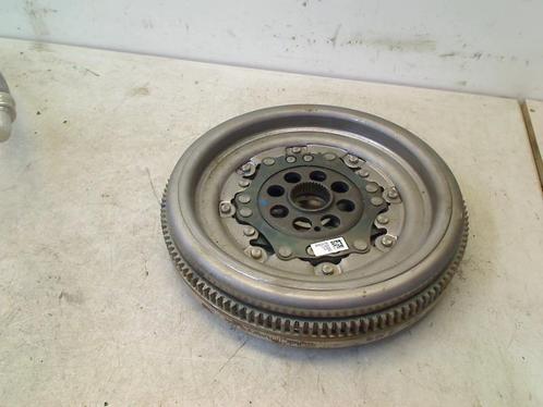VLIEGWIEL Volkswagen CC (358) (06J105266AE), Auto-onderdelen, Motor en Toebehoren, Volkswagen, Gebruikt