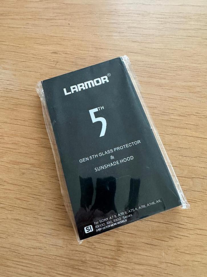 Larmor Screenprotector met zonnekap voor Sony (nieuw), Audio, Tv en Foto, Fotocamera's Digitaal, Nieuw, Sony, Ophalen of Verzenden