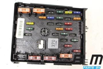 Zekeringkast in motorruimte Volkswagen Passat CC 3C0937125A beschikbaar voor biedingen