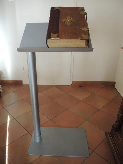 1662 Bible avec support, Antiquités & Art, Antiquités | Livres & Manuscrits, Enlèvement ou Envoi