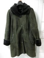 Tijdloze Damesjas in Omgekeerd Schaap: maat 40/42., Kleding | Dames, Jassen | Winter, Ophalen, Zo goed als nieuw, Maat 42/44 (L)