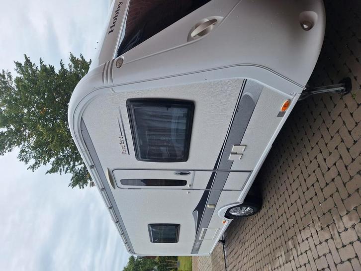 HOBBY EXCELLENT 560C BJ 2012 MET WINTERDAK !, Caravans en Kamperen, Caravans, Particulier, Hobby, Ophalen