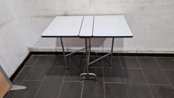 oude vintage formica tafel jaar 60 70 opvouwbaar 90cmx6 beschikbaar voor biedingen