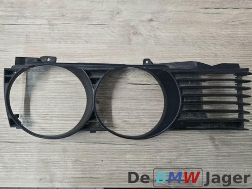 Grille rechts zwart BMW 7-serie E32 51131938426, Auto-onderdelen, Carrosserie, BMW, Gebruikt, Ophalen of Verzenden