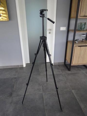 Camerastatief beschikbaar voor biedingen