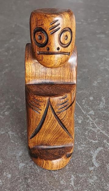 Statuette en bois type TIKI beschikbaar voor biedingen