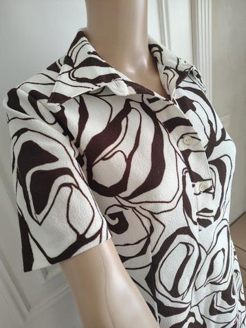 vintage handgemaakt kleedje  beschikbaar voor biedingen