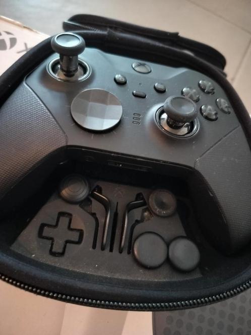 xbox serie s  /elite controller / doos / laadststion, Games en Spelcomputers, Spelcomputers | Xbox Series X en S, Zo goed als nieuw