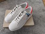 Te koop schoenen, Neuf, Sneakers et Baskets, Enlèvement, Blanc