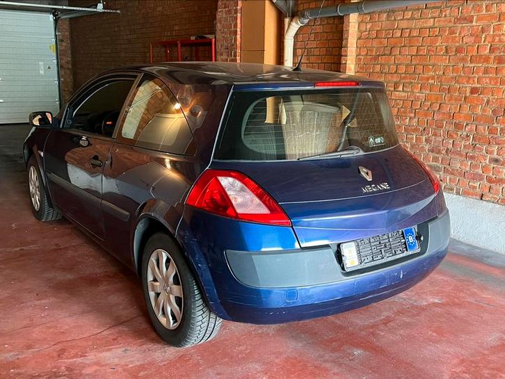 Renault Megane 1.4 benzine 2004 handelaar/export, Auto's, Renault, Particulier, Mégane, ABS, Airbags, Alarm, Boordcomputer, Centrale vergrendeling
